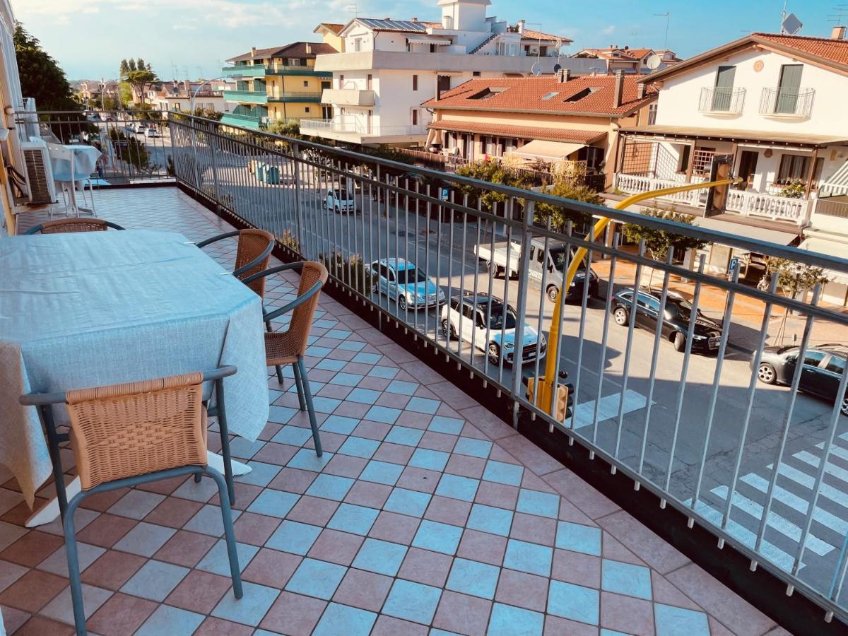 Family Apartment Piazza Milano - Jesolo 외부 사진